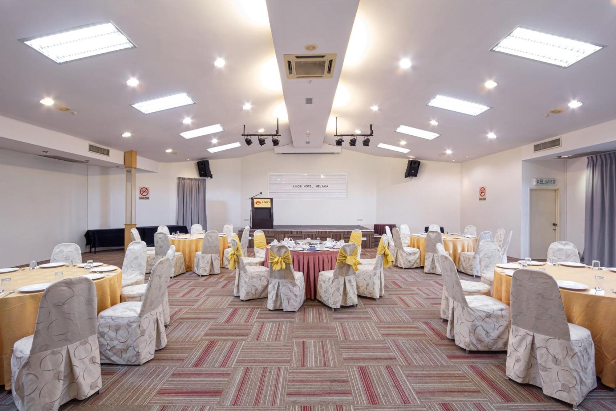Kings Hotel Melaka Экстерьер фото