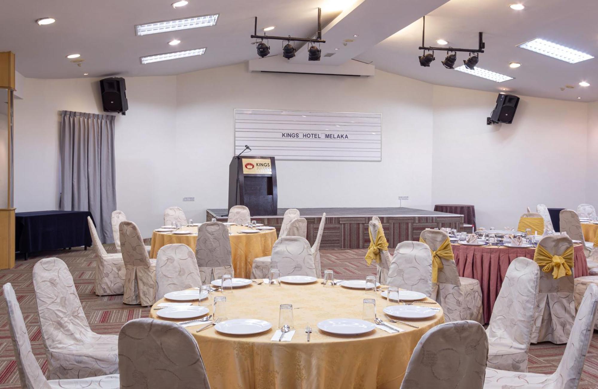Kings Hotel Melaka Экстерьер фото