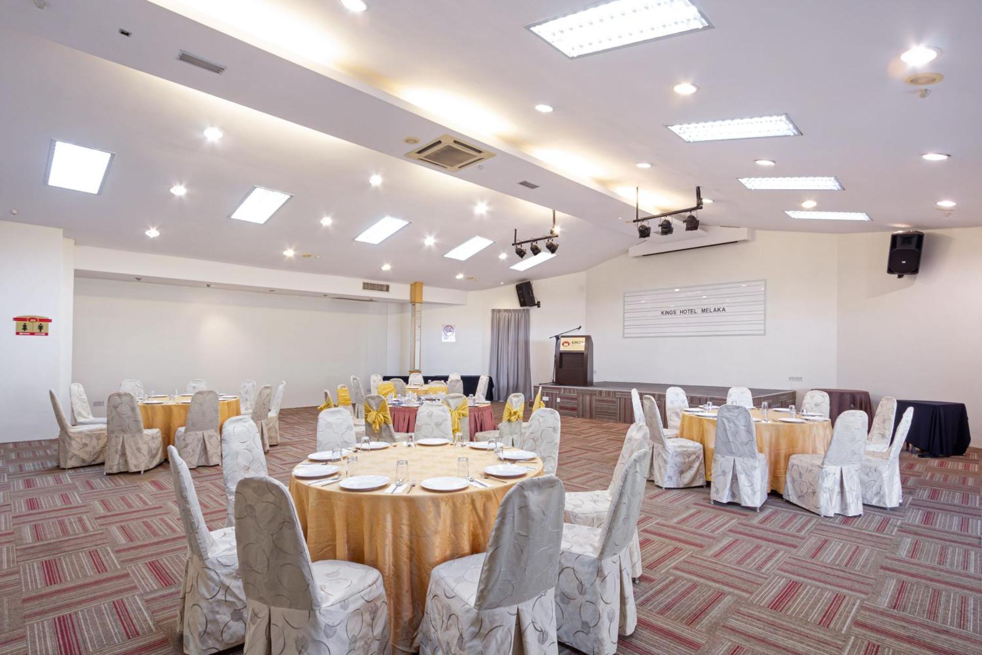 Kings Hotel Melaka Экстерьер фото
