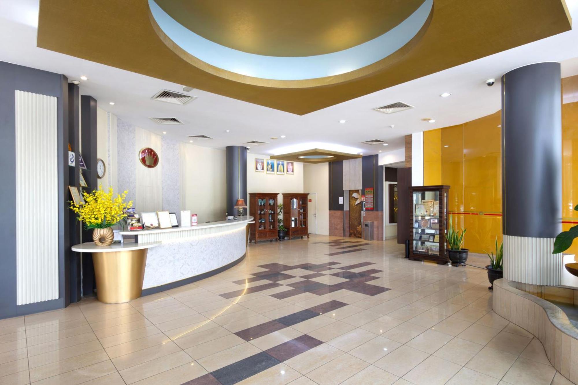 Kings Hotel Melaka Экстерьер фото