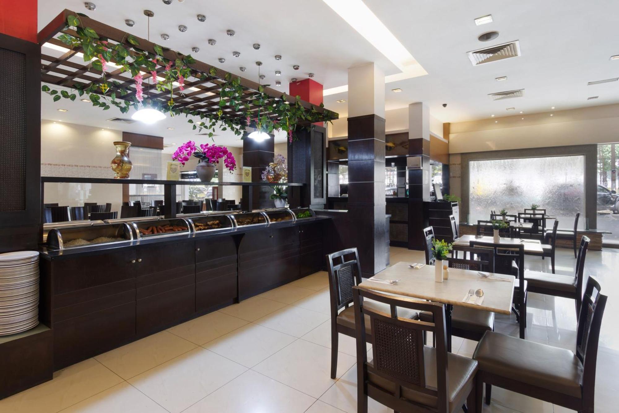 Kings Hotel Melaka Экстерьер фото