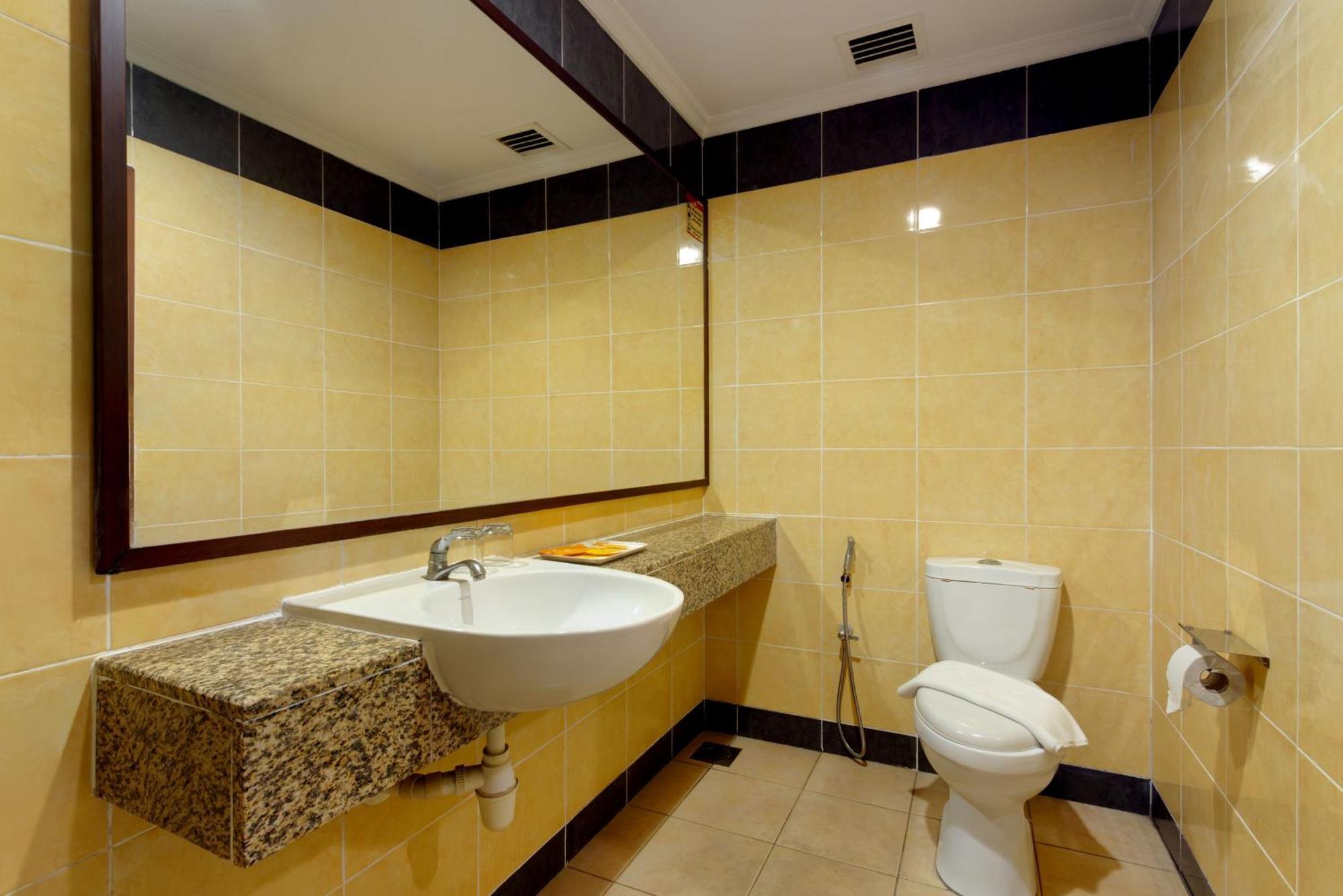 Kings Hotel Melaka Экстерьер фото